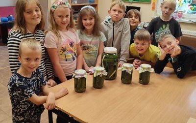 Zajęcia kulinarne
KISZENIE OGÓRKÓW